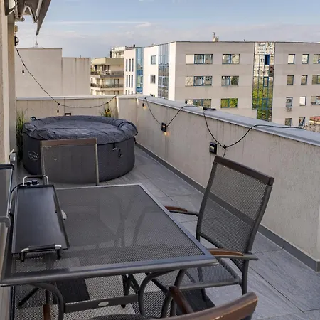 Apartament Downtown Loft With Jacuzzi&terrace