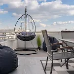 Апартаменты Downtown Loft With Jacuzzi&terrace