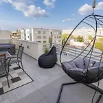 Downtown Loft With Jacuzzi&terrace Апартаменты *
