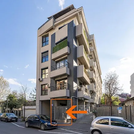 דירה Downtown Loft With Jacuzzi&terrace בוקרשט