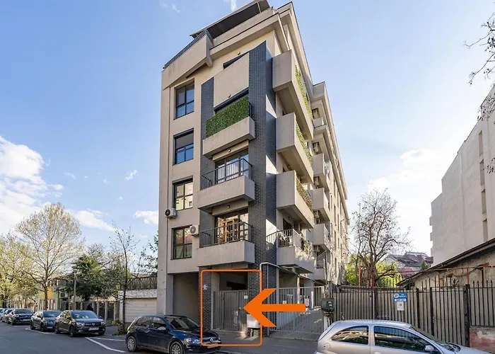 דירה Downtown Loft With Jacuzzi&terrace בוקרשט