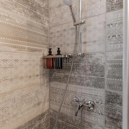 Downtown Loft With Jacuzzi&terrace * Bucharest